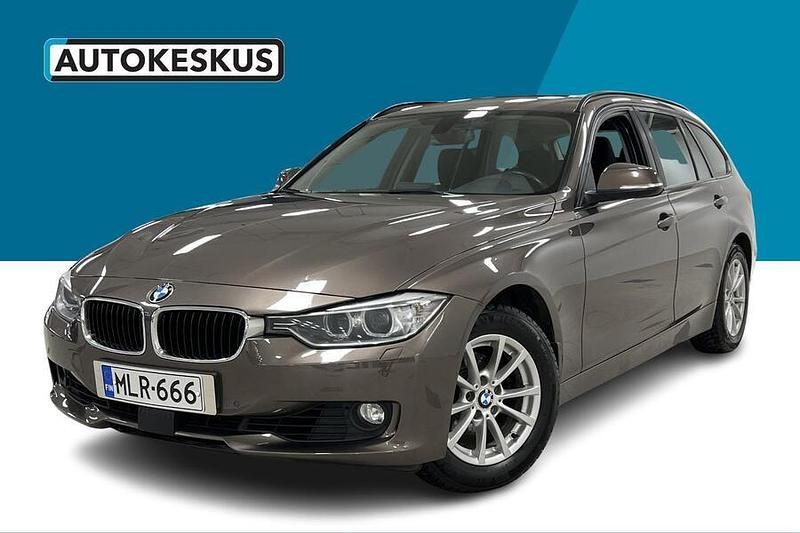 Ruskea Käytetty 2014 BMW 320 Farmari | 12 590 € (Perustarjous) - Kuva 1/2