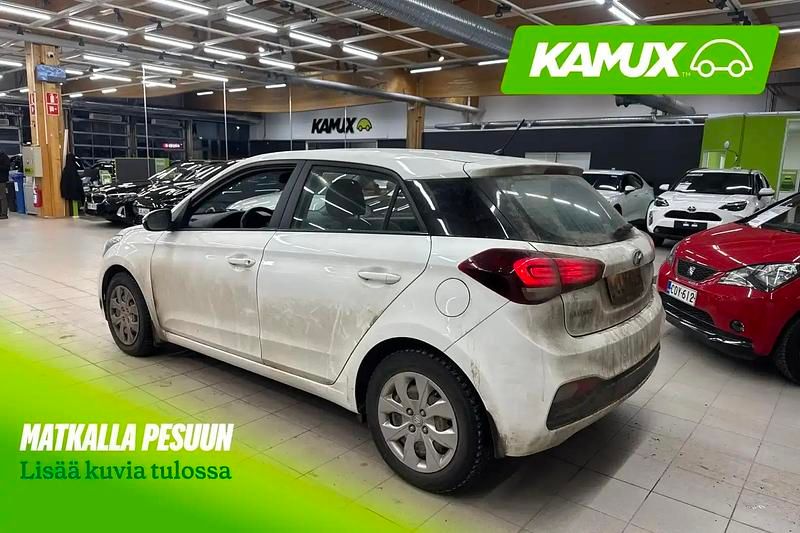 Käytetty Hyundai i20 101 HP (74 kW) 2018 Valkoinen Viistoperä