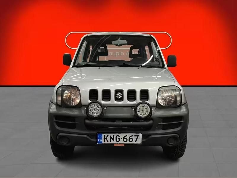 Käytetty Suzuki Jimny 84 HP (61 kW) 2007 Hopea Katumaasturi