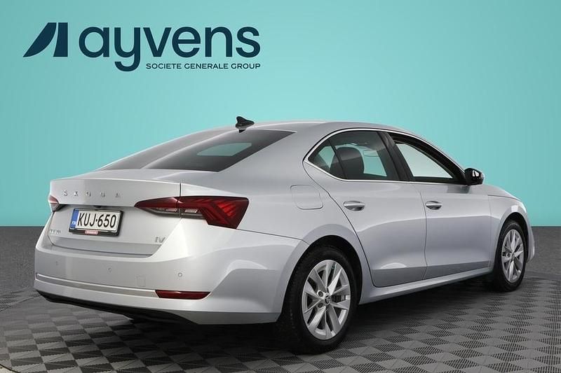 Käytetty Skoda Octavia Style 150 HP (110 kW) 2021 Harmaa Sedan
