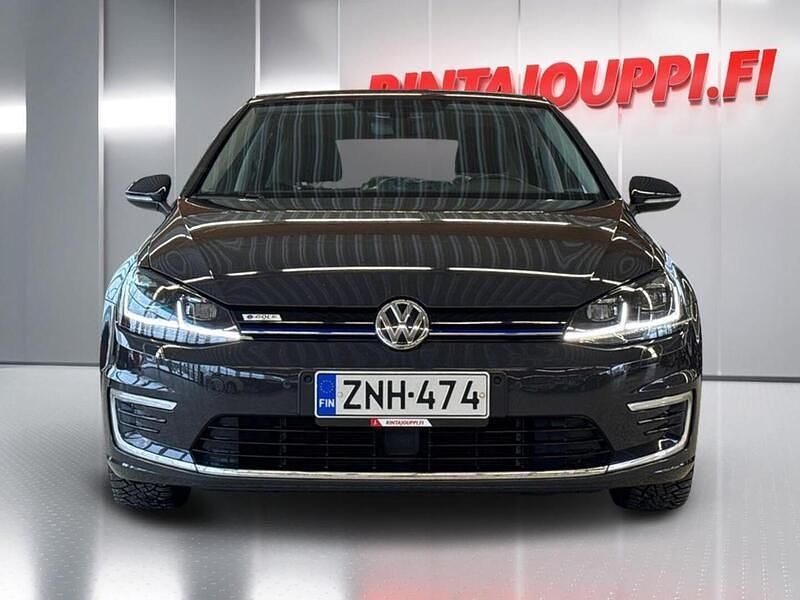 Käytetty VW e-Golf 100 kW (136 HP) 2020 Harmaa Viistoperä