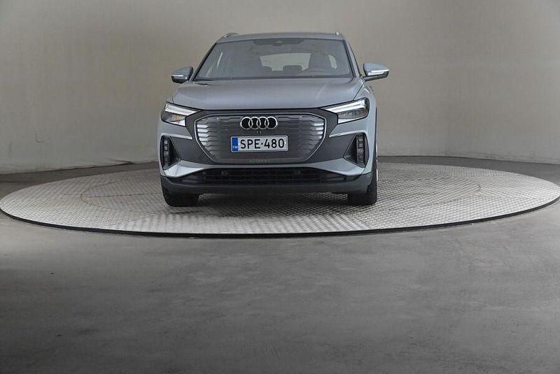 Käytetty Audi Q4 e-tron 194 kW (265 HP) 2023 Katumaasturi