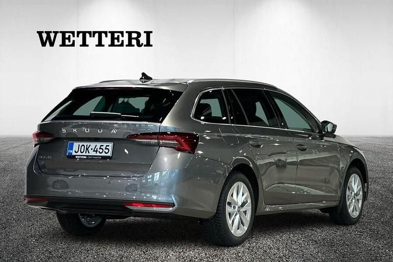 Uusi Skoda Octavia Style 116 HP (85 kW) 2025 Harmaa Farmari