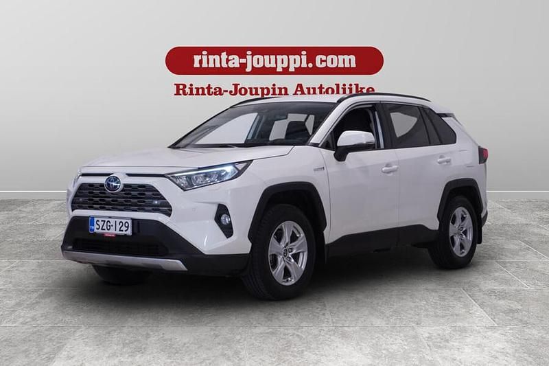 Valkoinen Käytetty 2021 Toyota RAV4 Hybrid Active Katumaasturi | 31 700 € (Perustarjous) - Kuva 1/4