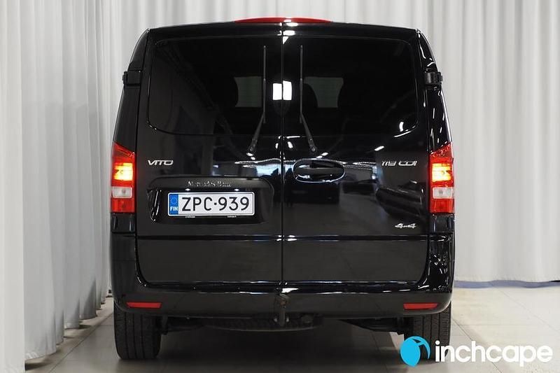 Käytetty Mercedes Vito 190 HP (139 kW) 2024 Van