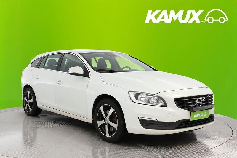 Käytetty 2017 Volvo V60 Momentum Farmari | 11 880 € (Perustarjous) - Kuva 1/3