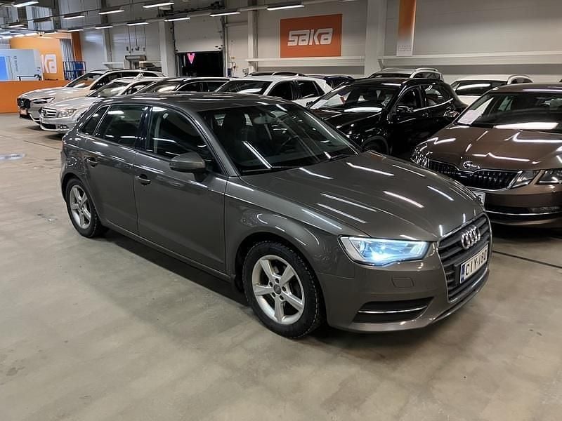 Käytetty 2013 Audi A3 Sportback Business Viistoperä | 9 800 € (Perustarjous) - Kuva 1/4