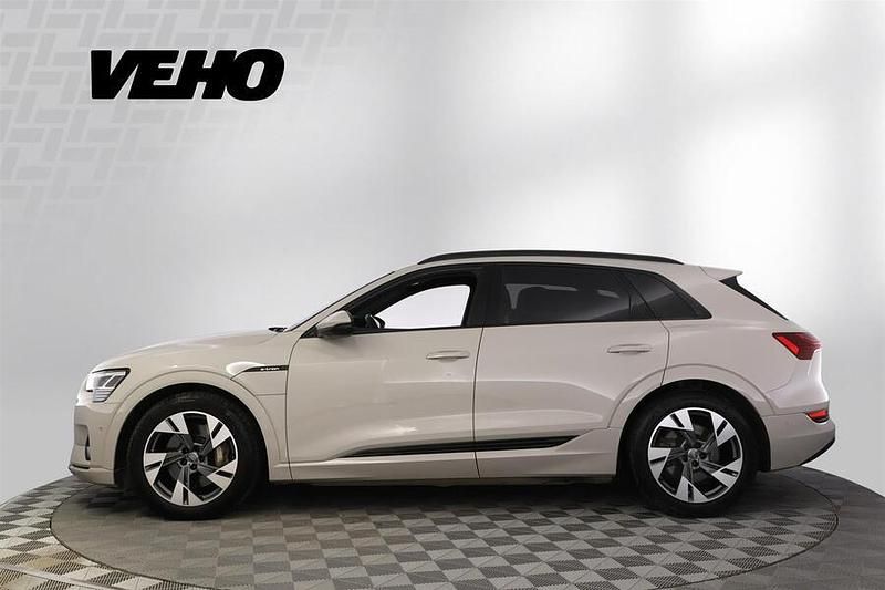 Käytetty Audi e-tron Advanced Plus 300 kW (408 HP) 2019 Ruskea Katumaasturi
