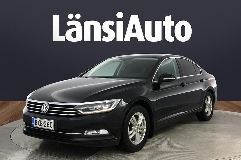 Käytetty VW Passat Comfortline 150 HP (110 kW) 2019 Musta Sedan