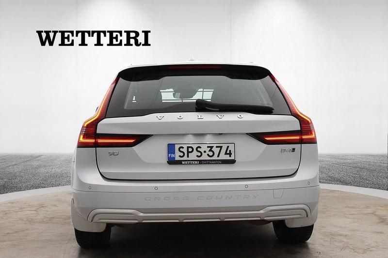 Käytetty Volvo V90 CC 197 HP (144 kW) 2020 Harmaa Farmari