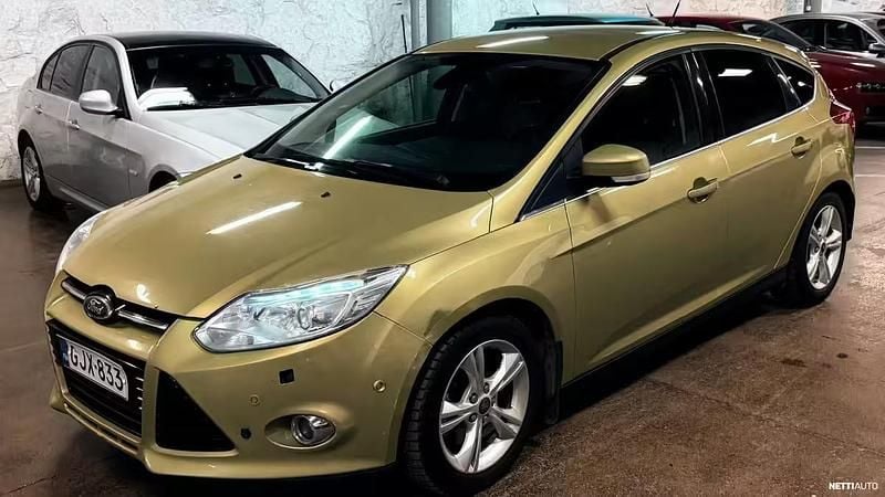Käytetty Ford Focus Titanium 150 HP (110 kW) 2011 Viistoperä
