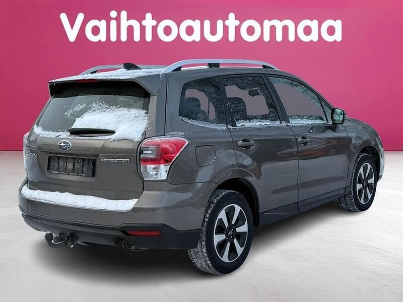 Käytetty Subaru Forester 150 HP (110 kW) 2019 Katumaasturi