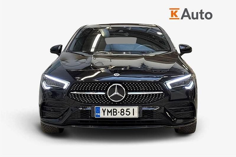 Käytetty Mercedes CLA250e Business 160 HP (117 kW) 2023 Musta Sedan