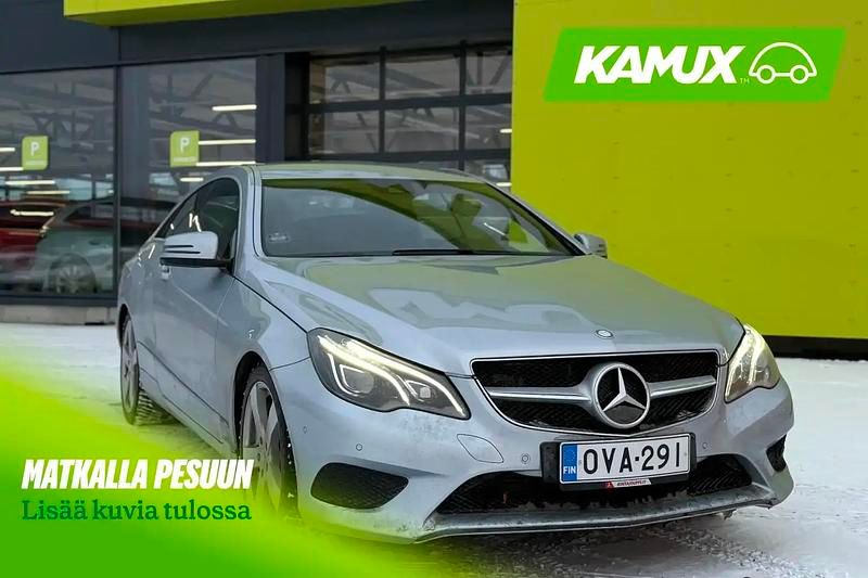 Sininen Käytetty 2016 Mercedes E220 Coupe - kaksiovinen | 22 700 € - Kuva 1/4