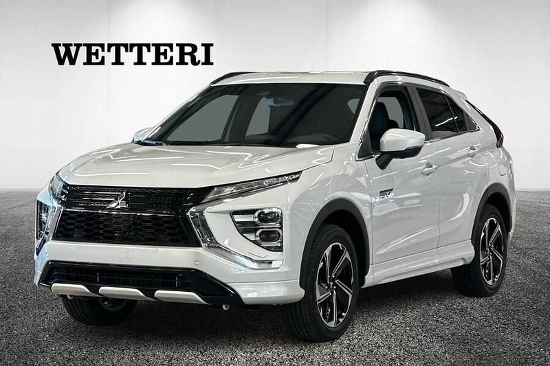 Valkoinen Käytetty 2024 Mitsubishi Eclipse Cross Intense Katumaasturi | 40 700 € - Kuva 1/4