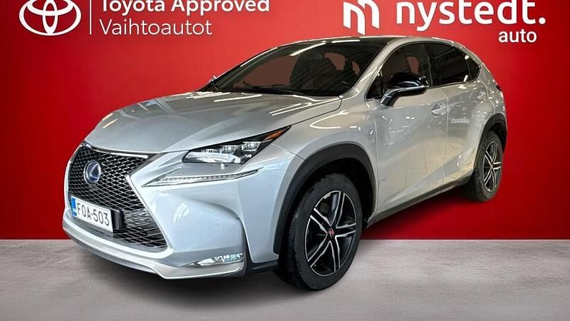 Käytetty Lexus NX300h Sport Line 155 HP (114 kW) 2015 Hopea Katumaasturi