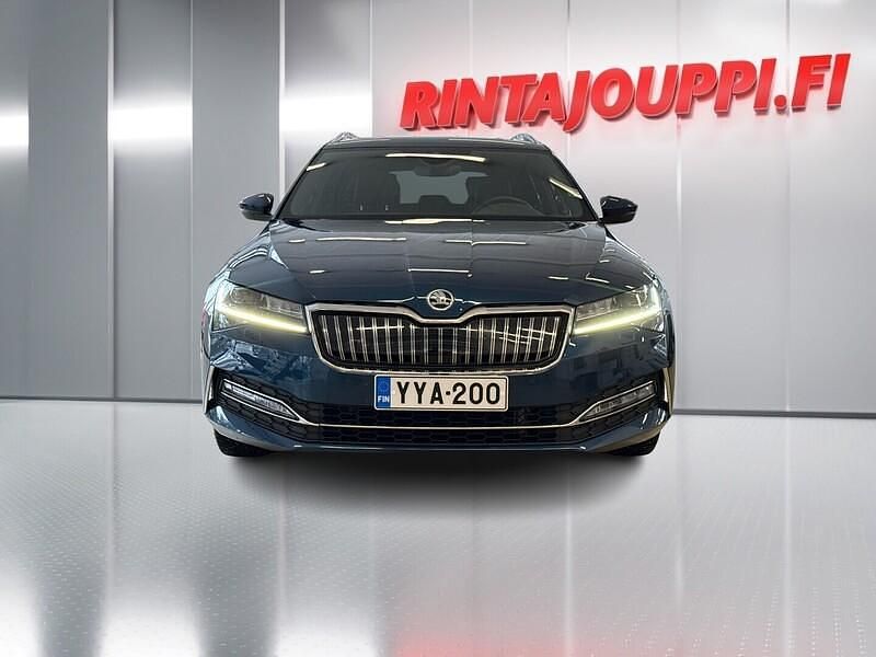 Käytetty Skoda Superb 156 HP (114 kW) 2021 Farmari
