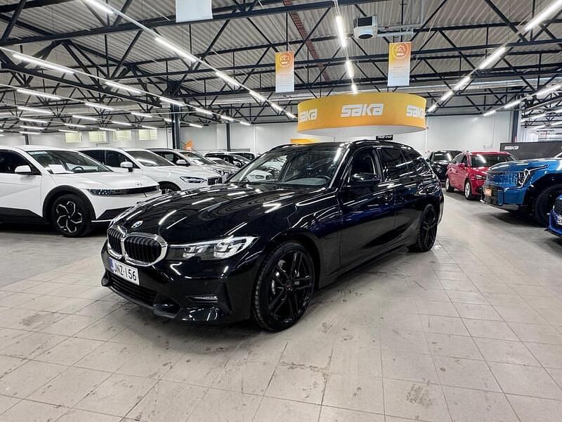 Käytetty BMW 330e Sport Line 292 HP (214 kW) 2021 Farmari