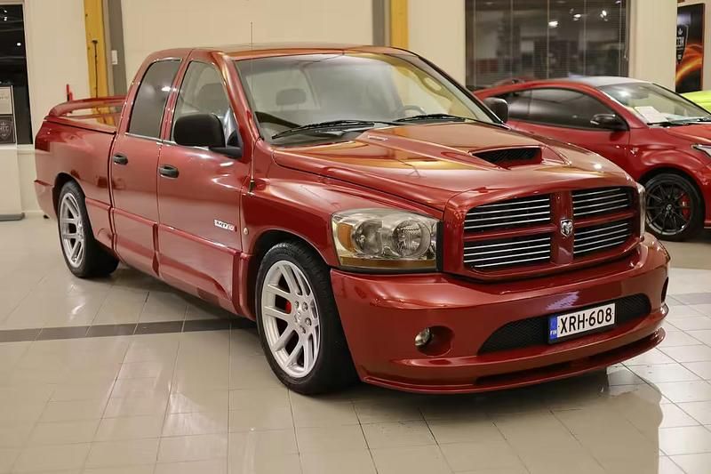 Käytetty Dodge Ram 506 HP (372 kW) 2006 Punainen Nouto