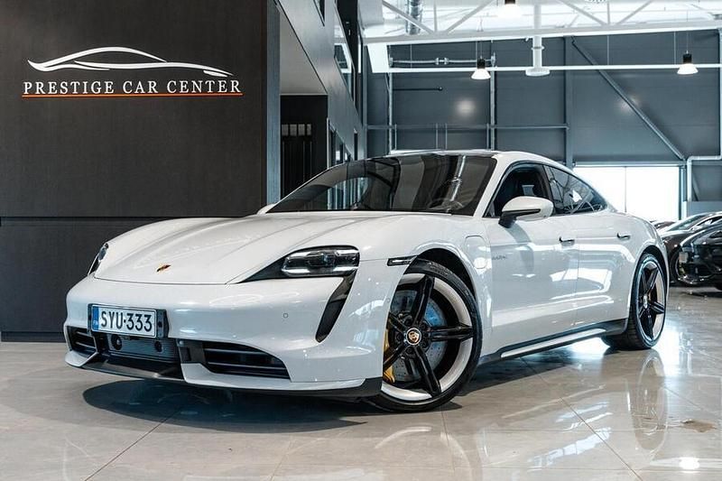 Käytetty 2020 Porsche Taycan Sedan | 81 900 € - Kuva 1/3
