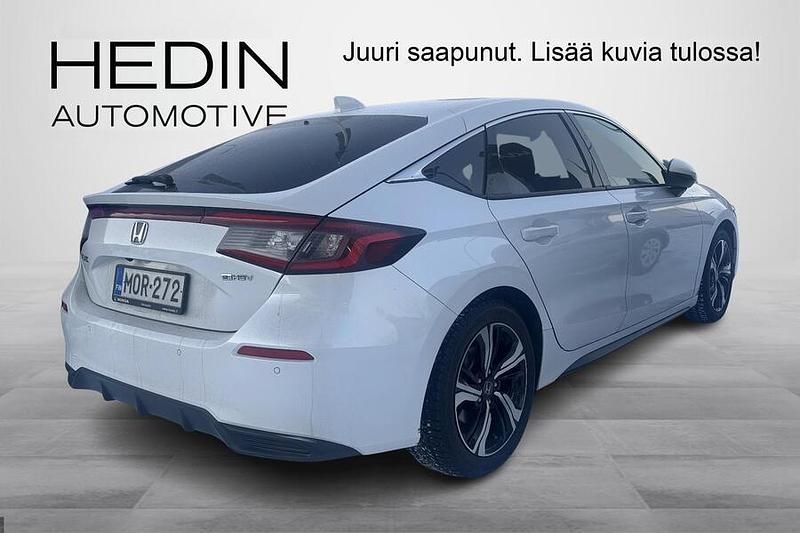 Käytetty Honda Civic Advance 184 HP (135 kW) 2022 Valkoinen Viistoperä