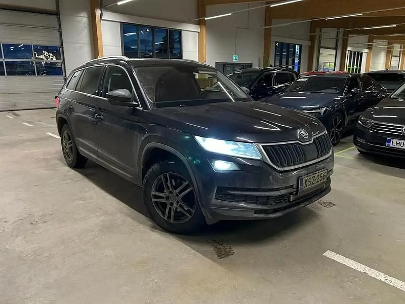 Käytetty Skoda Kodiaq Business Line 150 HP (110 kW) 2021 Musta Katumaasturi