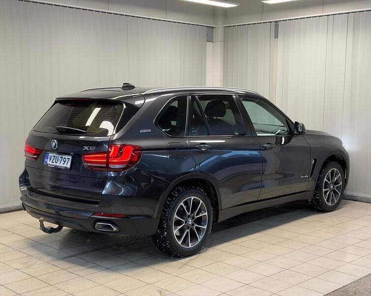 Käytetty BMW X5 Exclusive 313 HP (230 kW) 2018 Harmaa Katumaasturi