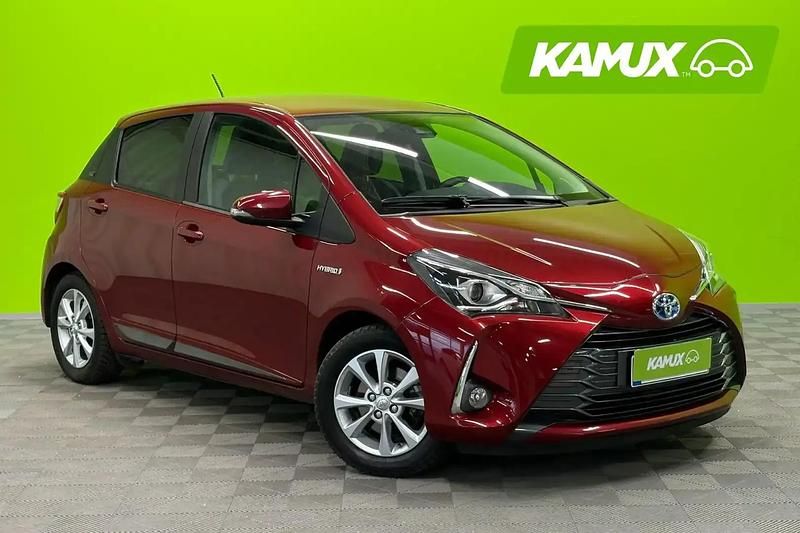 Käytetty Toyota Yaris Hybrid Edition 73 HP (53 kW) 2019 Punainen Sedan