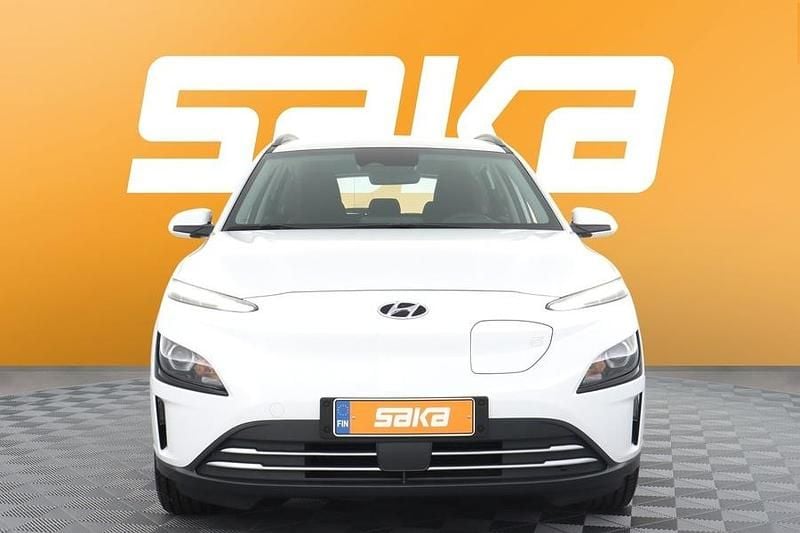 Käytetty Hyundai Kona Comfort 100 kW (136 HP) 2021 Katumaasturi