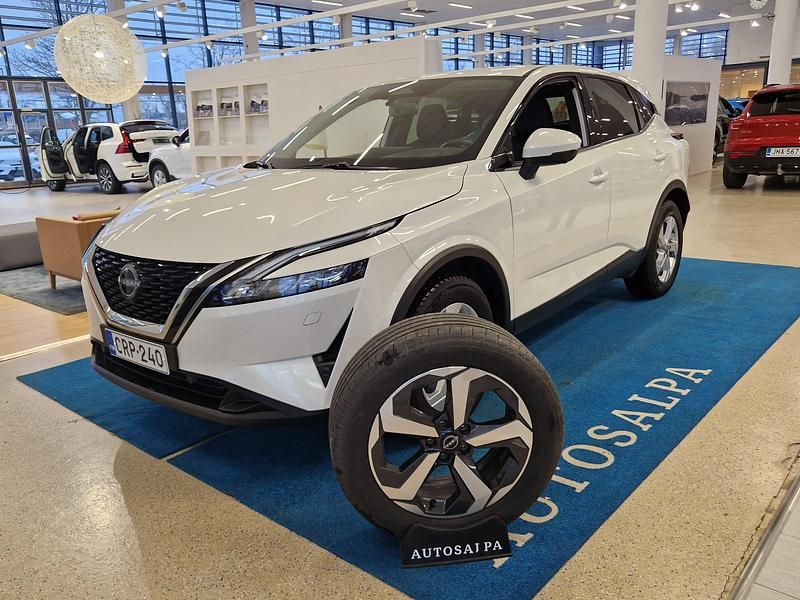 Käytetty Nissan Qashqai N-Connecta 2023 Katumaasturi