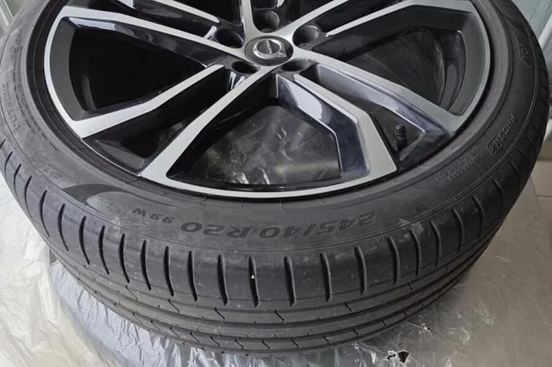 Käytetty Volvo S90 Performance 456 HP (335 kW) 2024 Sedan