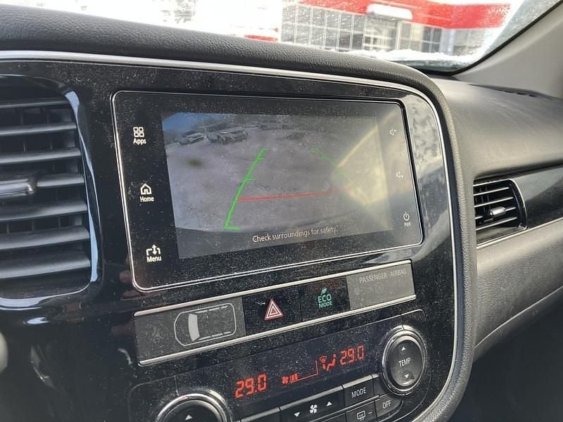 Käytetty Mitsubishi Outlander P-HEV 224 HP (164 kW) 2019 Katumaasturi