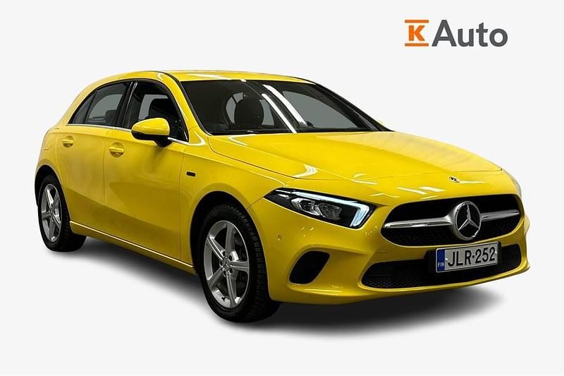 Käytetty 2020 Mercedes A250 Business Viistoperä | 21 390 € (Perustarjous) - Kuva 1/3