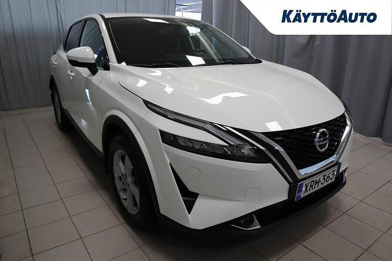 Käytetty Nissan Qashqai Comfort 158 HP (116 kW) 2022 Valkoinen Katumaasturi