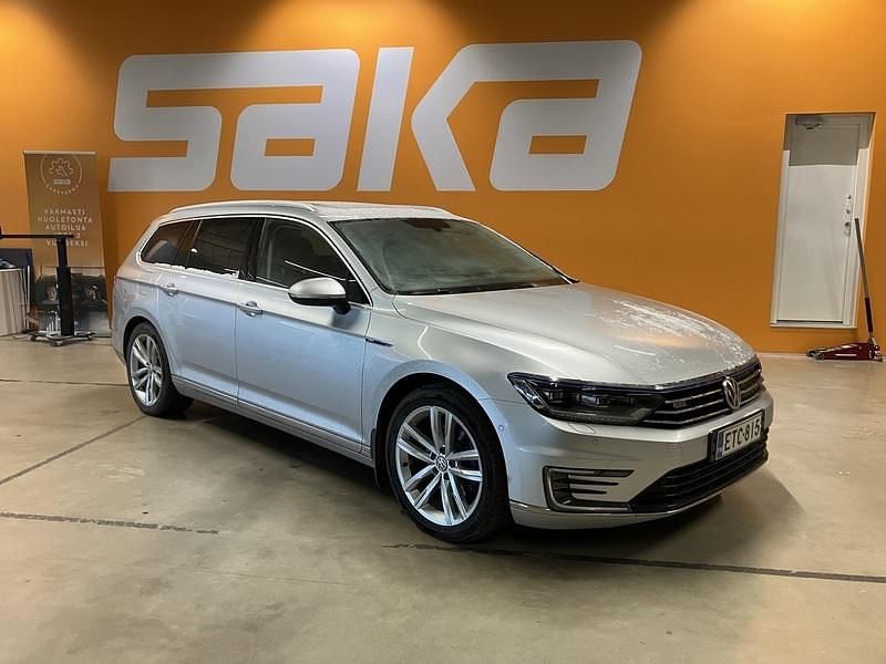 Käytetty 2016 VW Passat GTE Farmari | 15 890 € (Perustarjous) - Kuva 1/4
