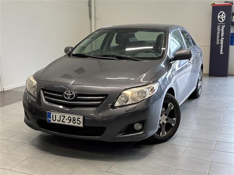 Harmaa Käytetty 2008 Toyota Corolla Sol Sedan | 7 950 € (Perustarjous) - Kuva 1/2