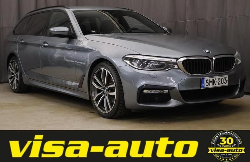 Harmaa Käytetty 2018 BMW 520 M Sport Farmari | 24 990 € (Kallis) - Kuva 1/4