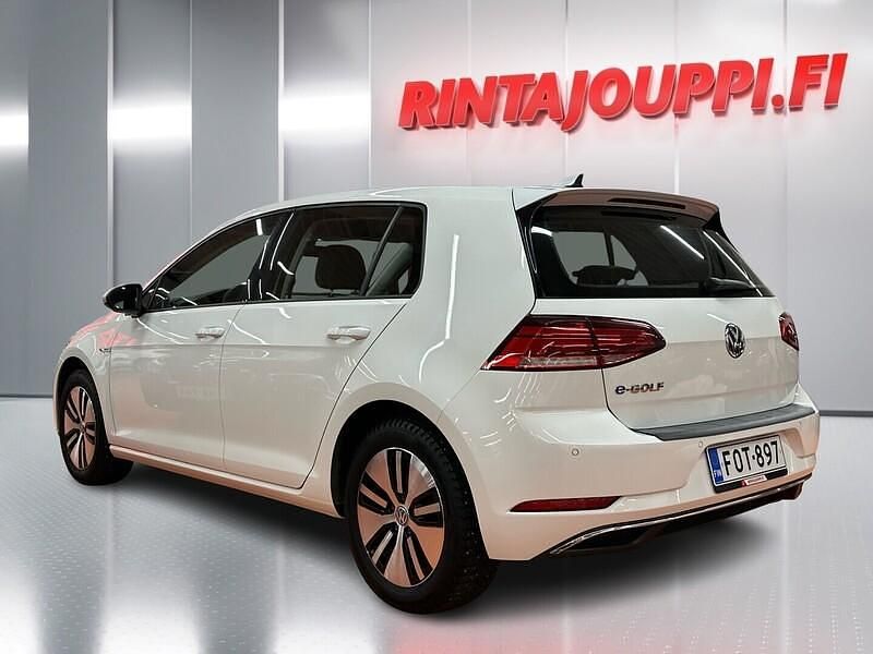 Käytetty VW e-Golf 100 kW (136 HP) 2017 Viistoperä