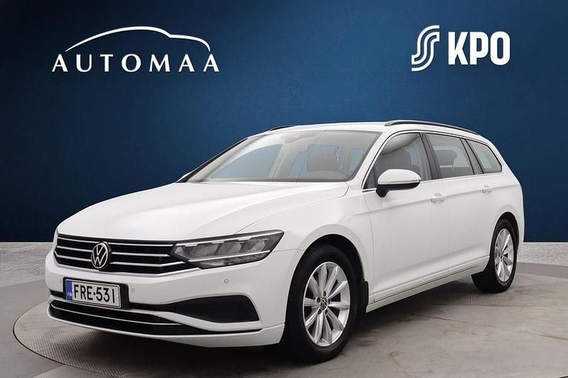 Valkoinen Käytetty 2021 VW Passat Style Farmari | 24 950 € (Hieman kallis) - Kuva 1/3