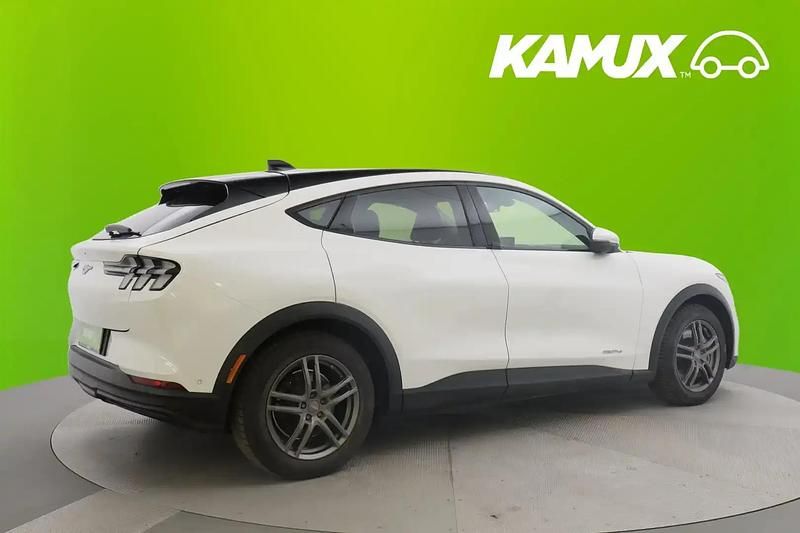 Käytetty Ford Mustang Mach-E 189 kW (258 HP) 2021 Valkoinen Katumaasturi