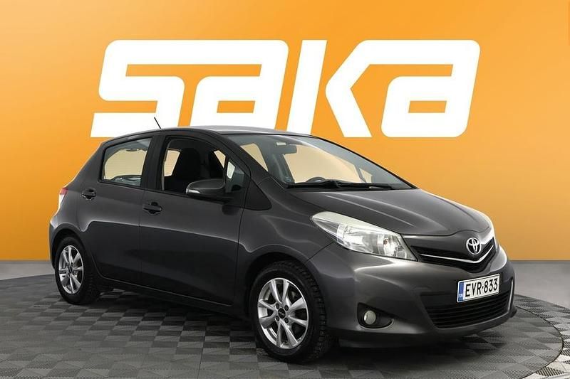 Käytetty Toyota Yaris 99 HP (72 kW) 2012 Viistoperä