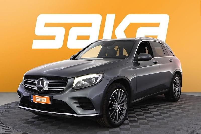 Käytetty Mercedes GLC250 Business 204 HP (150 kW) 2016 Katumaasturi