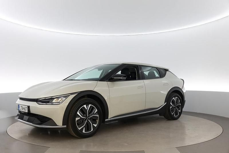 Käytetty Kia EV6 167 kW (228 HP) 2022 Katumaasturi
