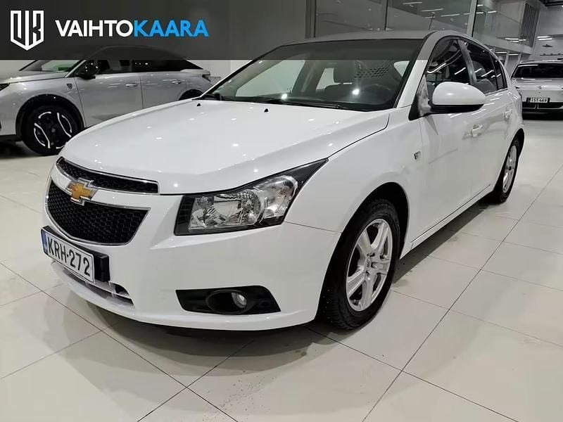 Käytetty 2011 Chevrolet Cruze LTZ Viistoperä | 7 500 € (Perustarjous) - Kuva 1/4