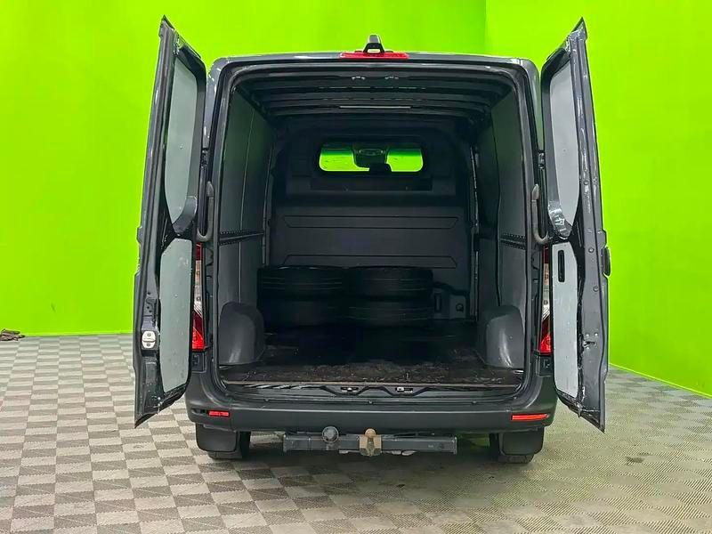 Käytetty Mercedes Sprinter 170 HP (125 kW) 2021 Hopea / harmaa Van