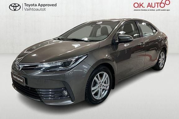 Harmaa Käytetty 2017 Toyota Corolla Multidrive S Sedan | 18 900 € (Perustarjous) - Kuva 1/4