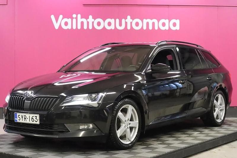 Käytetty Skoda Superb SportLine 150 HP (110 kW) 2019 Farmari
