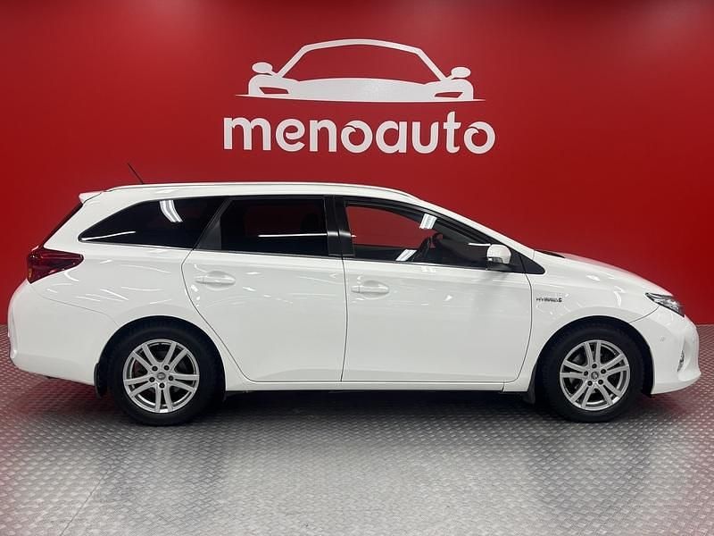 Käytetty Toyota Auris Touring Sports Active 99 HP (72 kW) 2015 Farmari
