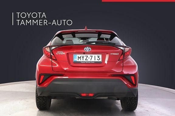 Käytetty Toyota C-HR Active 122 HP (89 kW) 2021 Punainen Katumaasturi
