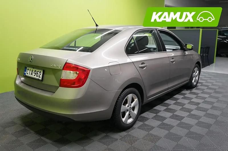 Käytetty Skoda Rapid Ambition 105 HP (77 kW) 2014 Peessi Sedan